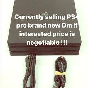 PlayStation 4 pro 1 tb with 2 controllers